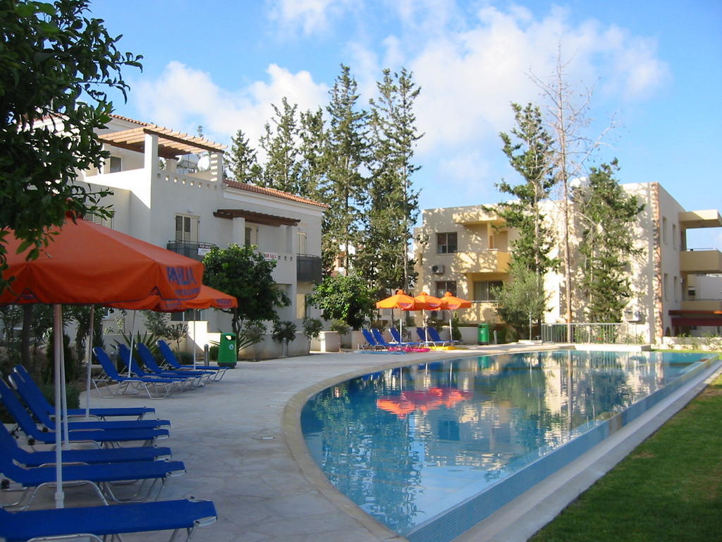 Hesperides Gardens Villa Paphos Eksteriør billede