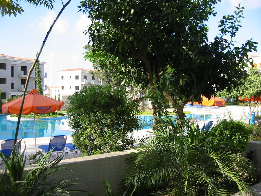 Hesperides Gardens Villa Paphos Eksteriør billede